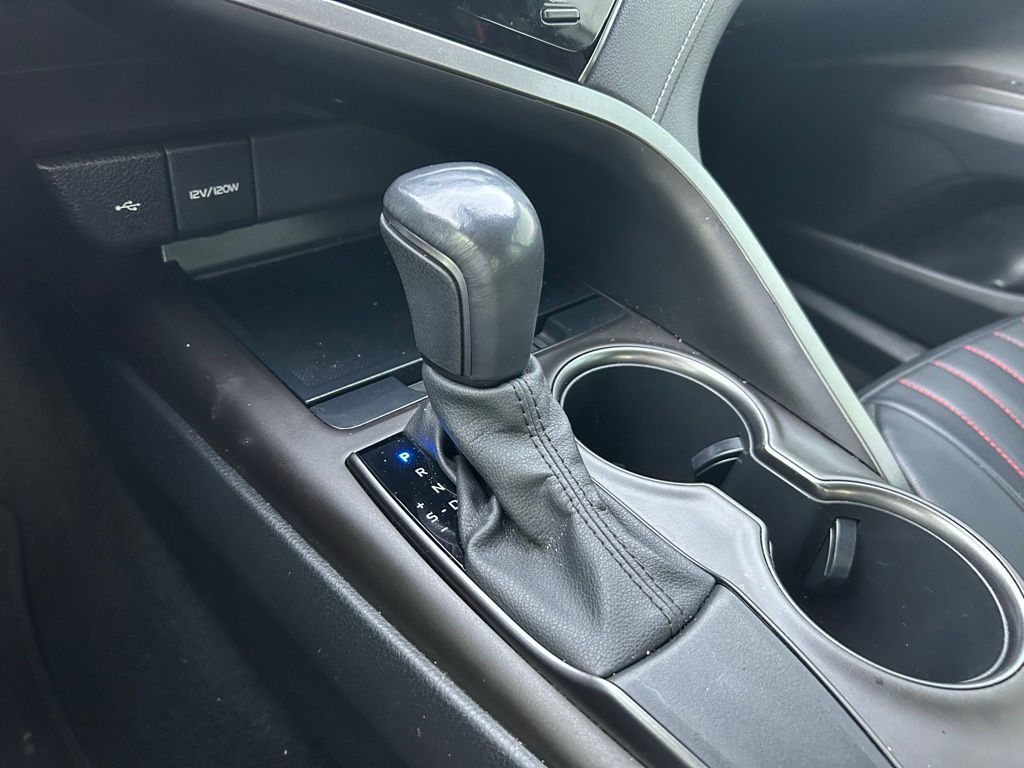 2021 Toyota Camry SE 27