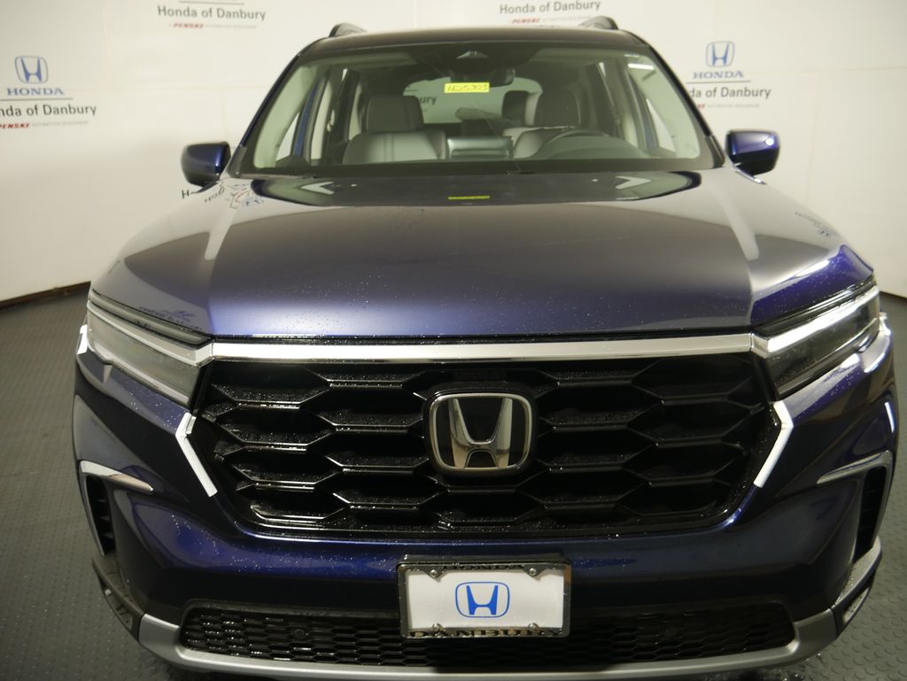 2025 Honda Pilot Touring 2