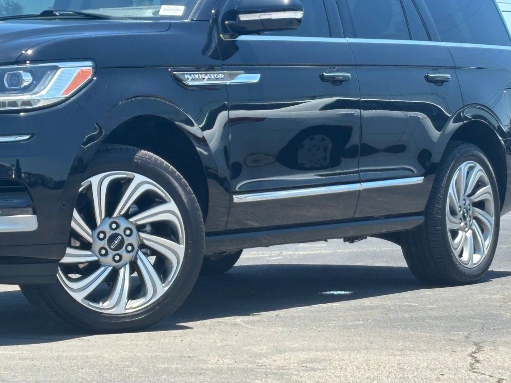 Used Car 2023 Lincoln Navigator  Reserve For Sale Under $70,000 In Austin, Texas