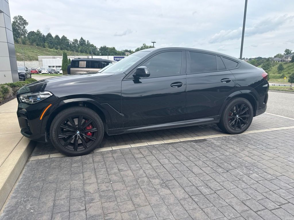 Black Sapphire Metallic 2022 BMW X6 SUV / Crossover All-Wheel Drive 8-Speed Automatic