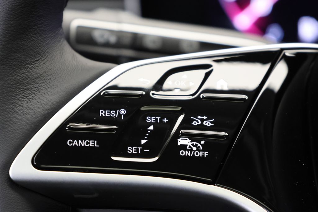 Thumbnail: 2026 Mercedes-Benz GLE - 21