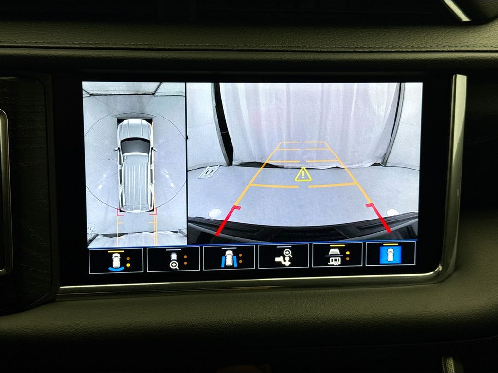 Thumbnail: 2021 GMC Yukon XL - 15