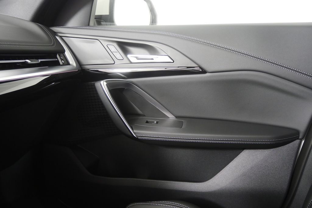 Thumbnail: 2026 BMW X1 - 23