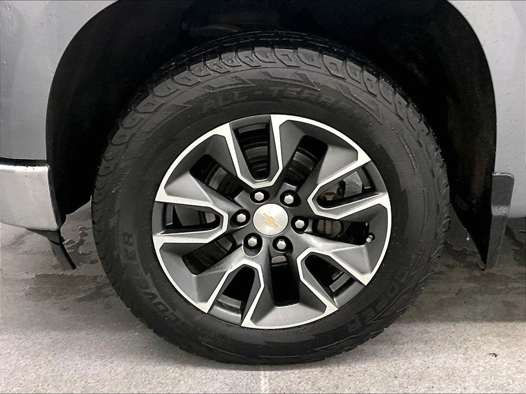 2023 Chevrolet Silverado 1500 — photo 7