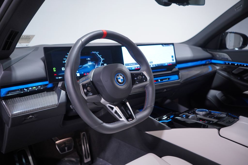 Thumbnail: 2024 BMW i5 - 6