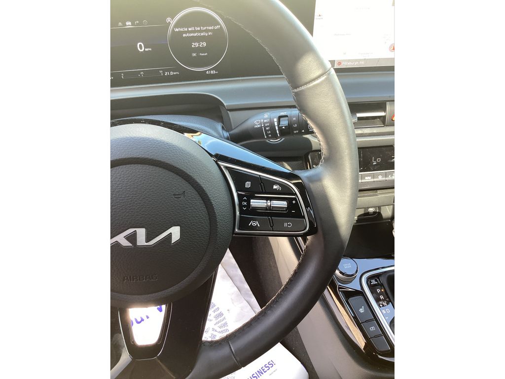 Used 2025 Kia Seltos SUV