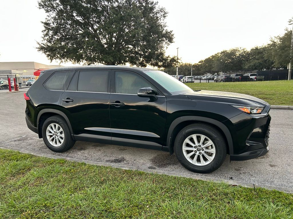 Thumbnail: 2024 Toyota Grand Highlander - 7