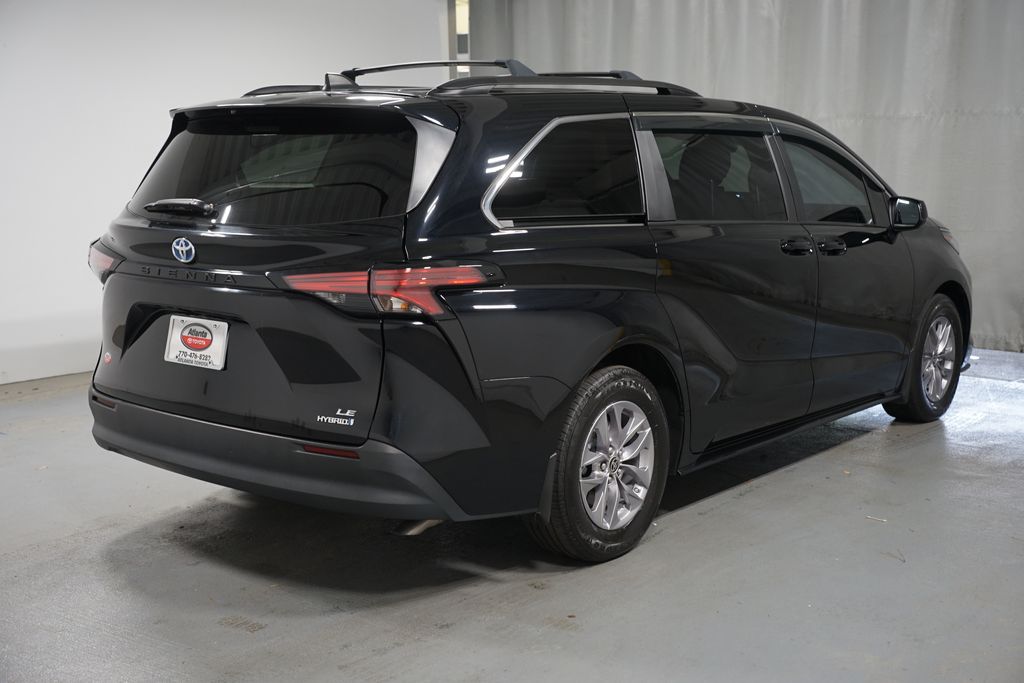 Thumbnail: 2022 Toyota Sienna - 8