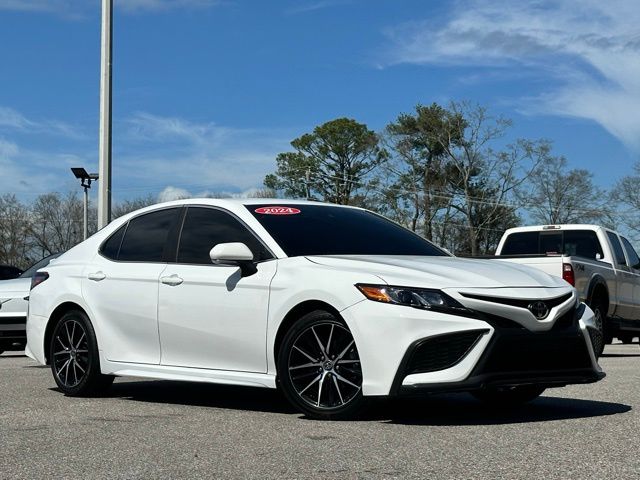 2024 Toyota Camry SE FWD
