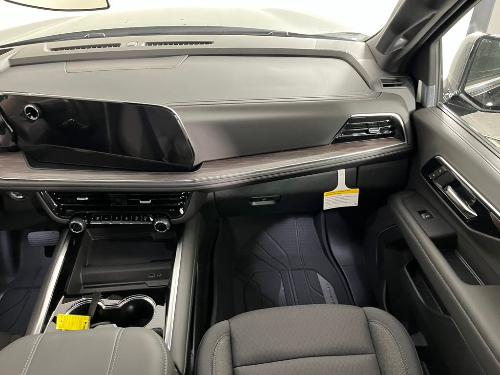 Thumbnail: 2026 Chevrolet Tahoe - 15
