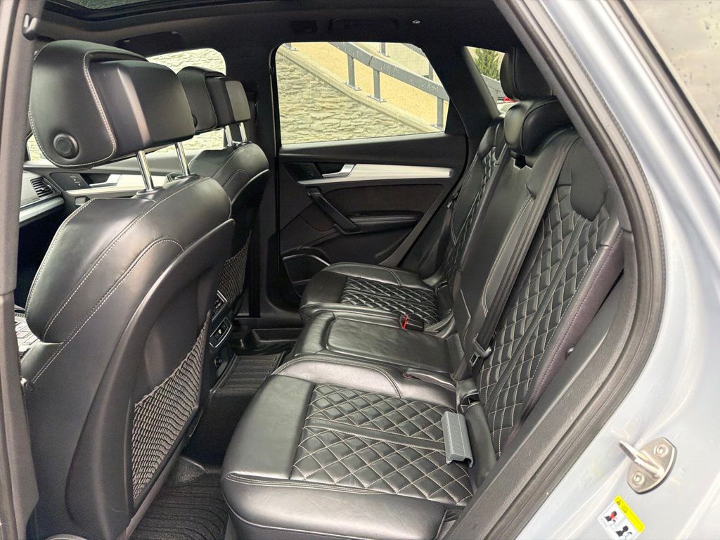 Used 2018 Silver Audi 3.0T Prestige image 12