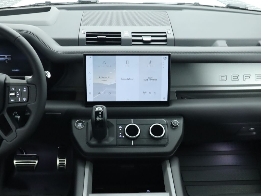 Thumbnail: 2025 Land Rover Defender - 14
