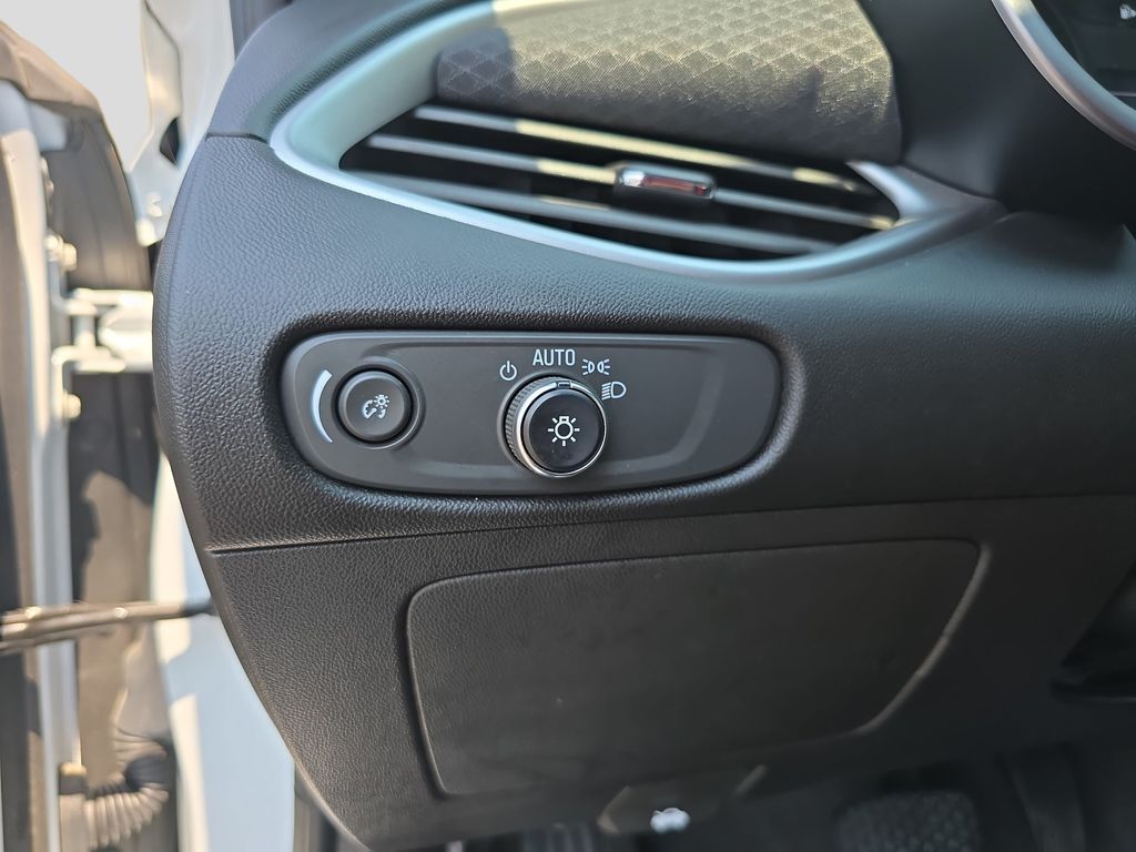 Used 2025 Chevrolet Malibu Sedan