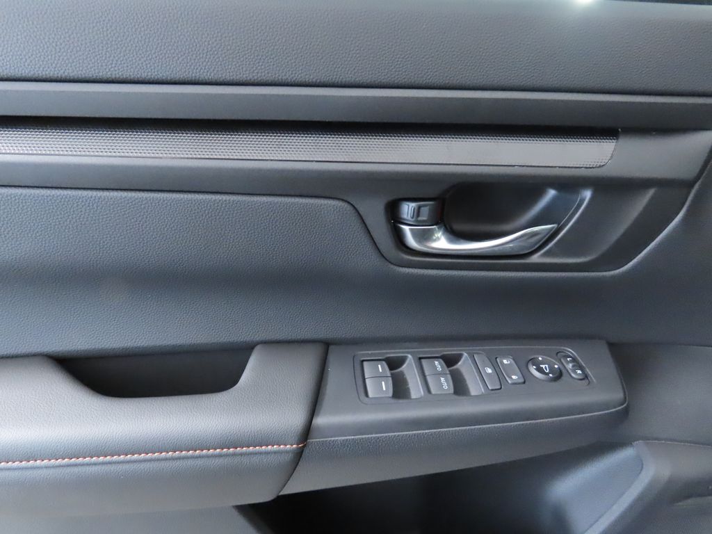 2025 Honda CR-V Sport 23