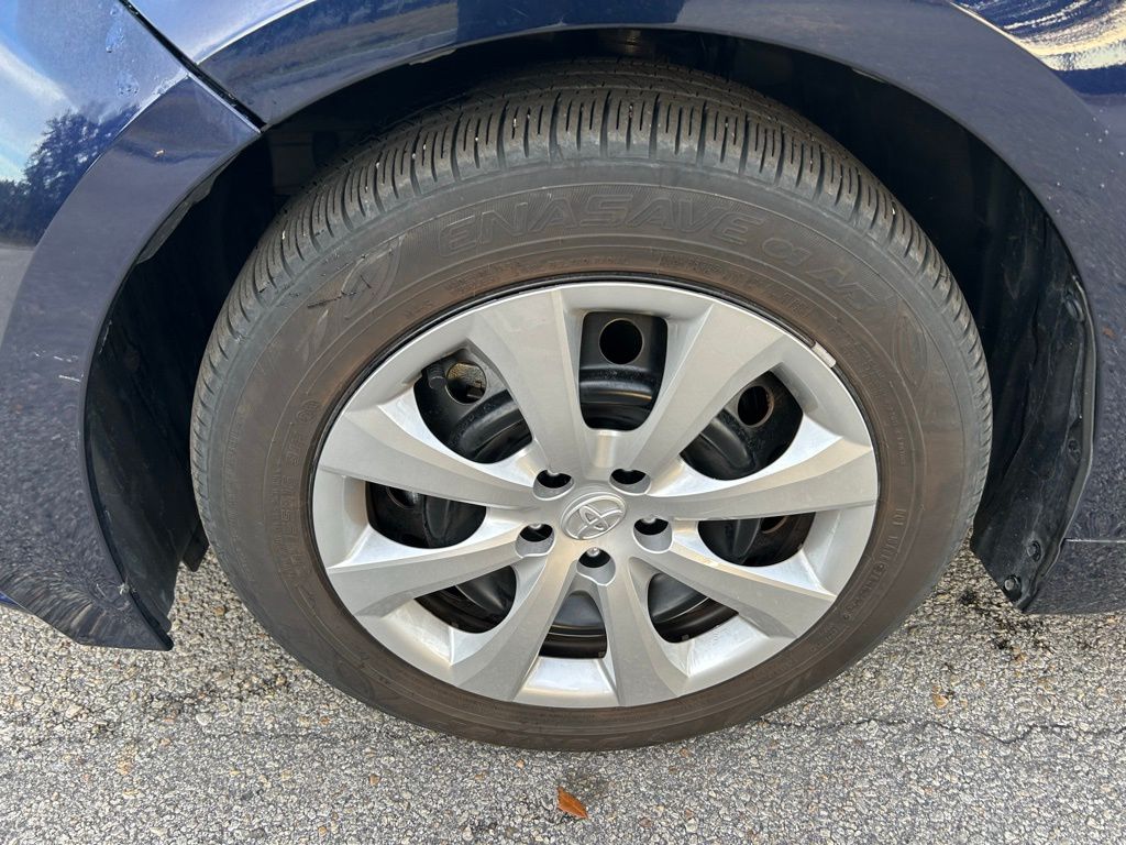 Thumbnail: 2024 Toyota Corolla - 9