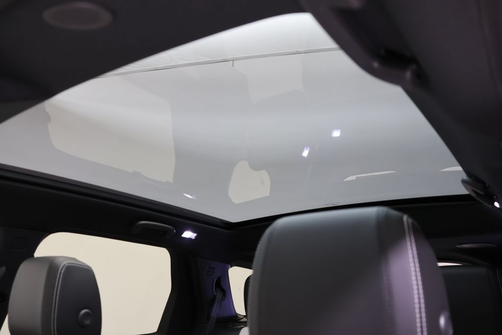 Thumbnail: 2026 Land Rover Discovery Sport - 13
