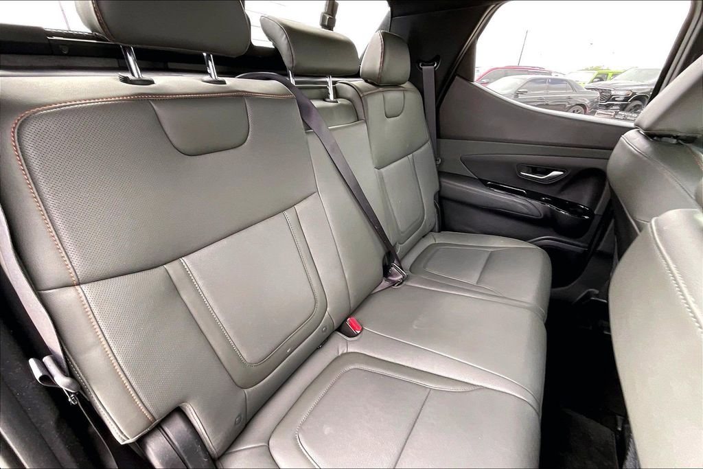 Used 2023 Hyundai Santa Cruz Limited 4D Crew Cab