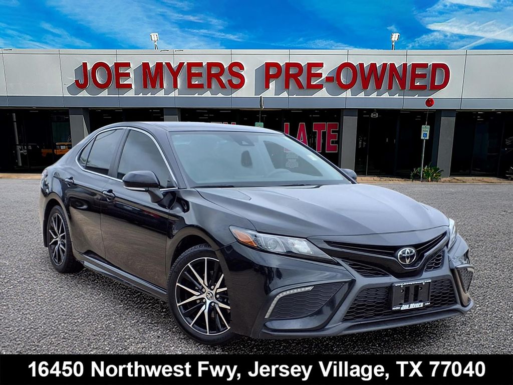 2024 Toyota Camry SE - 0