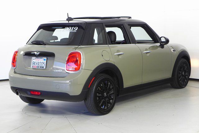 2019 MINI Cooper Signature 7