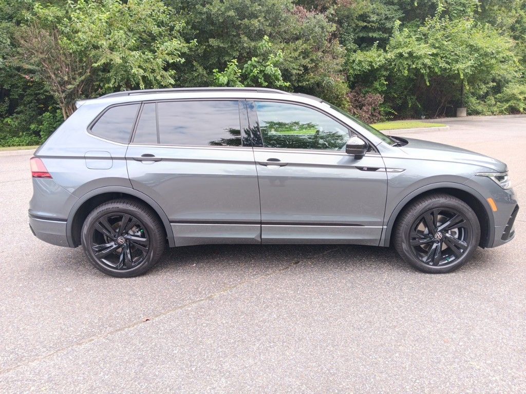 2024 Volkswagen Tiguan 2.0T SE R-Line Black 6