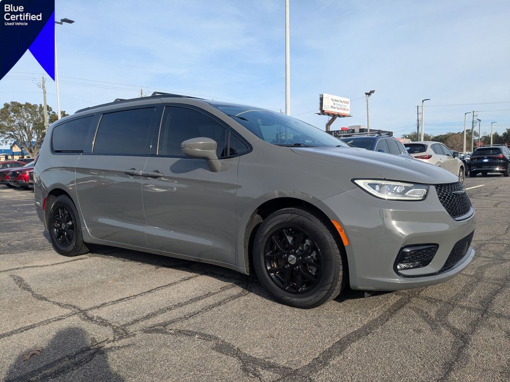 2022 Chrysler Pacifica Touring L FWD