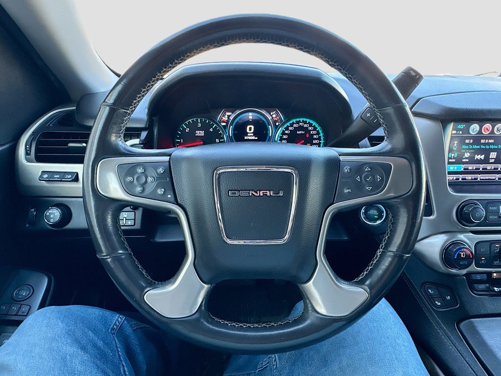 2020 GMC Yukon Denali - Photo 13