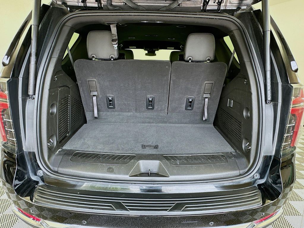 Thumbnail: 2025 Chevrolet Tahoe - 27