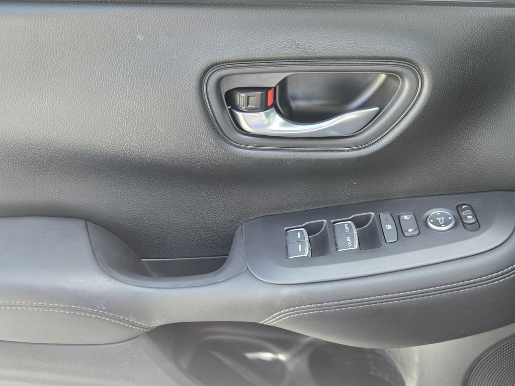 2026 Honda HR-V - $30,880