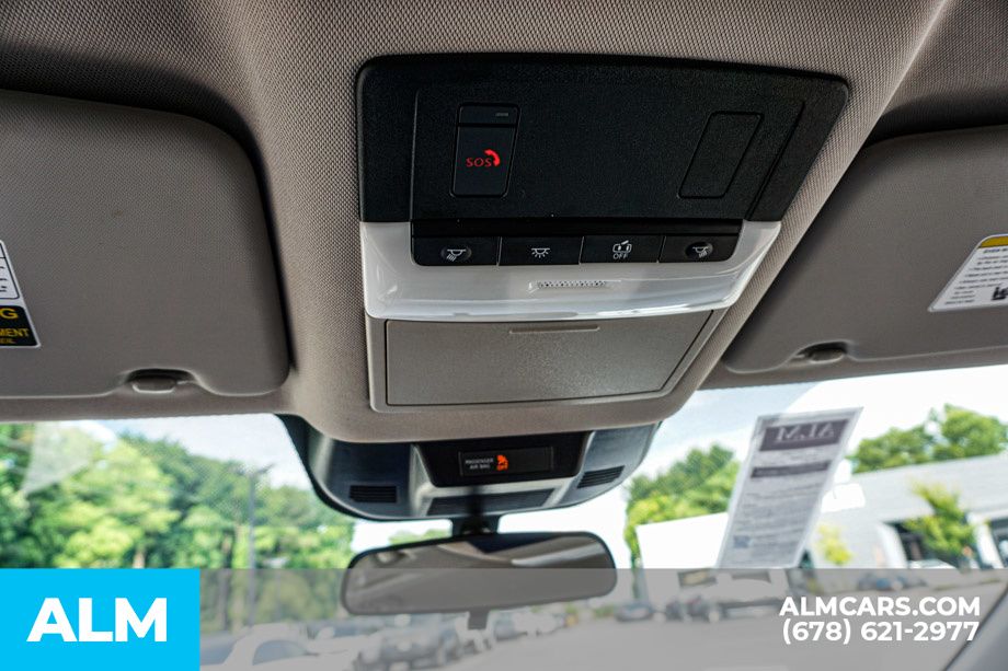 Used 2025 Blue Nissan SV image 33