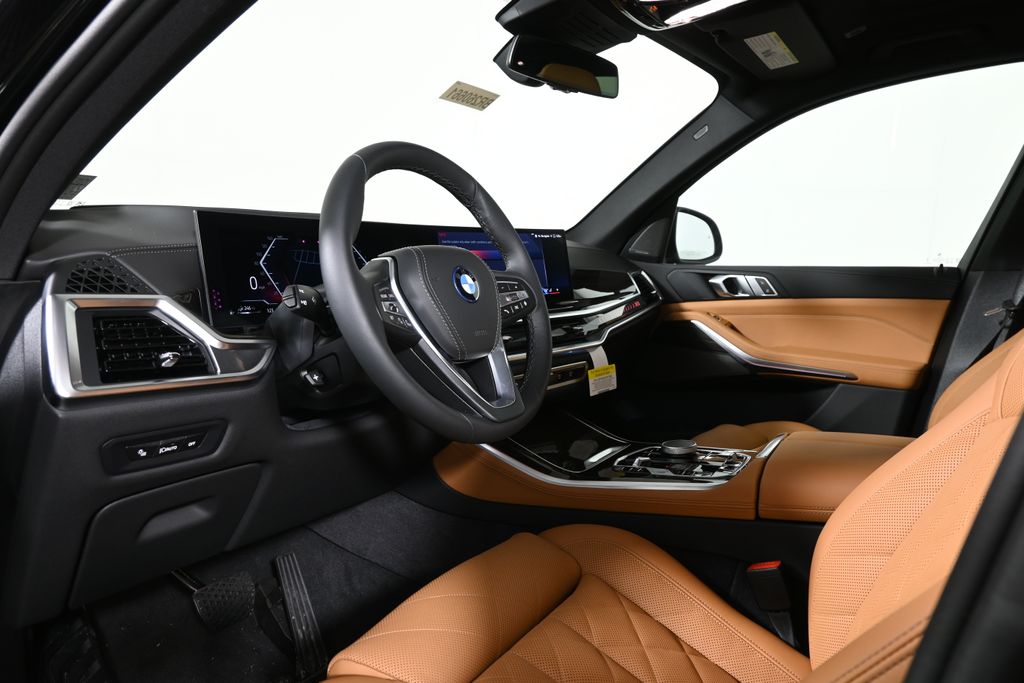 Thumbnail: 2026 BMW X5 - 14