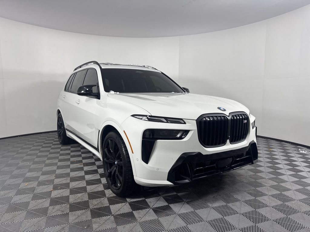 Thumbnail: 2025 BMW X7 - 3