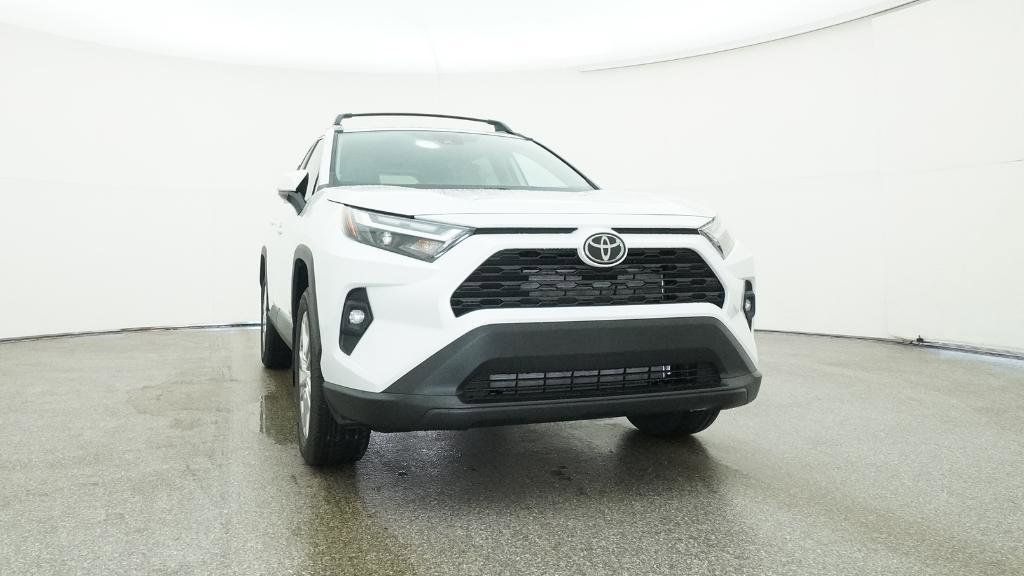 Thumbnail: 2025 Toyota RAV4 - 12