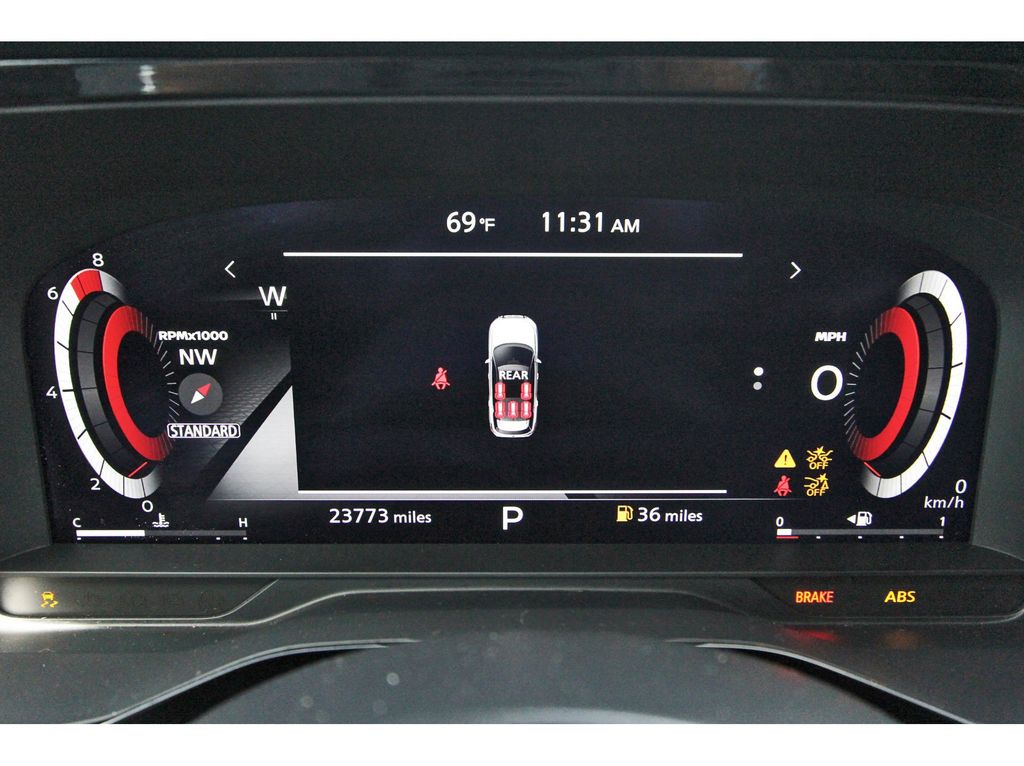2024 Nissan Pathfinder Platinum Gray at North Houston Mitsubishi