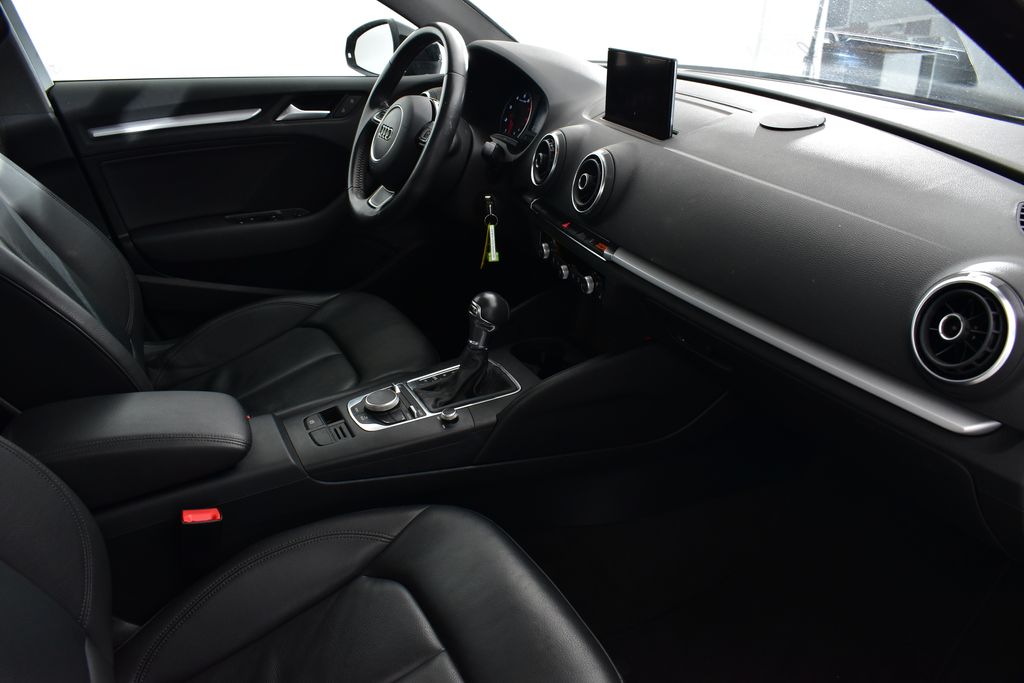 2015 Audi A3 Premium 32