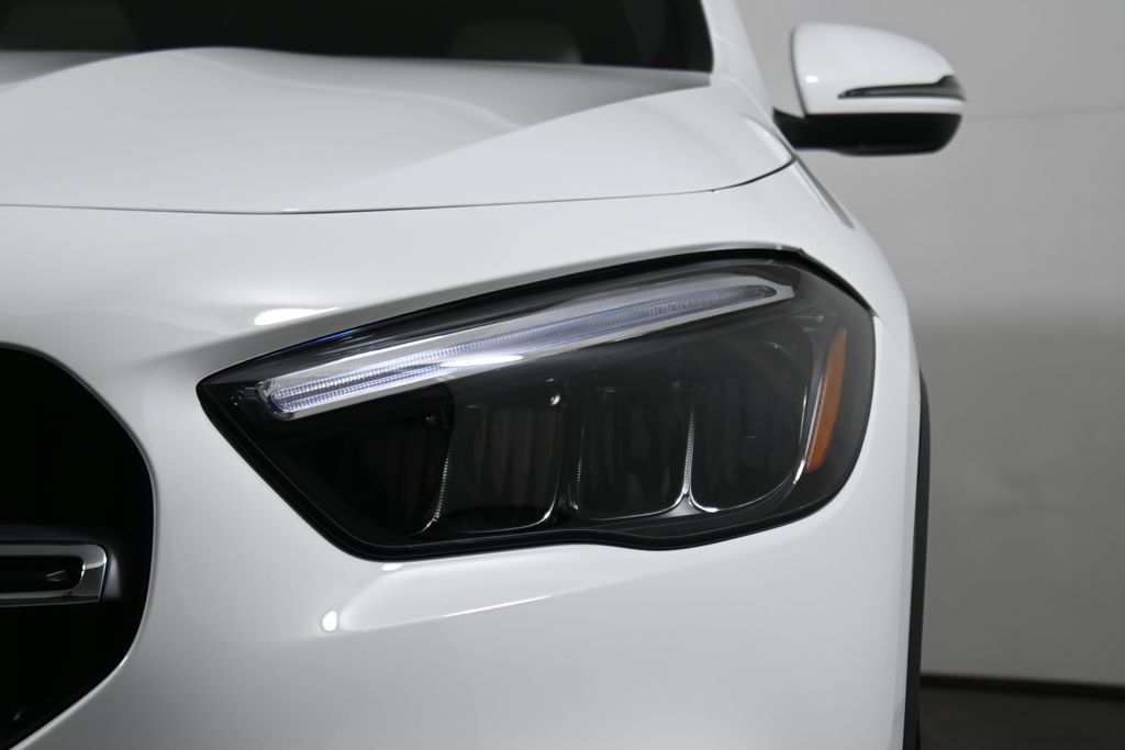 Thumbnail: 2026 Mercedes-Benz GLA - 10