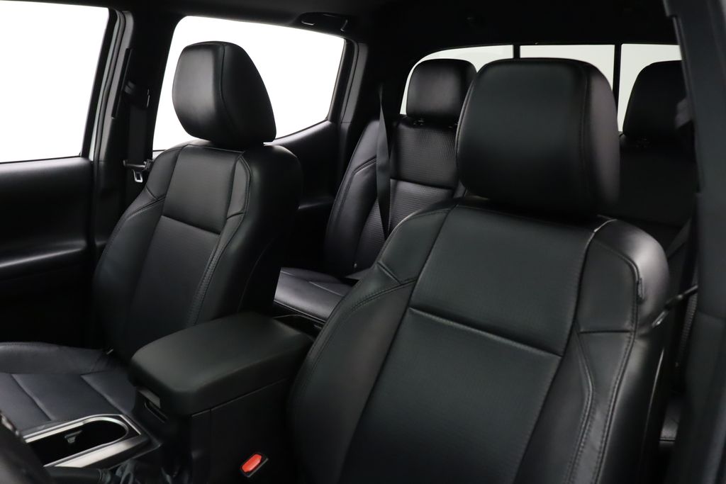 2022 Toyota Tacoma Limited 13