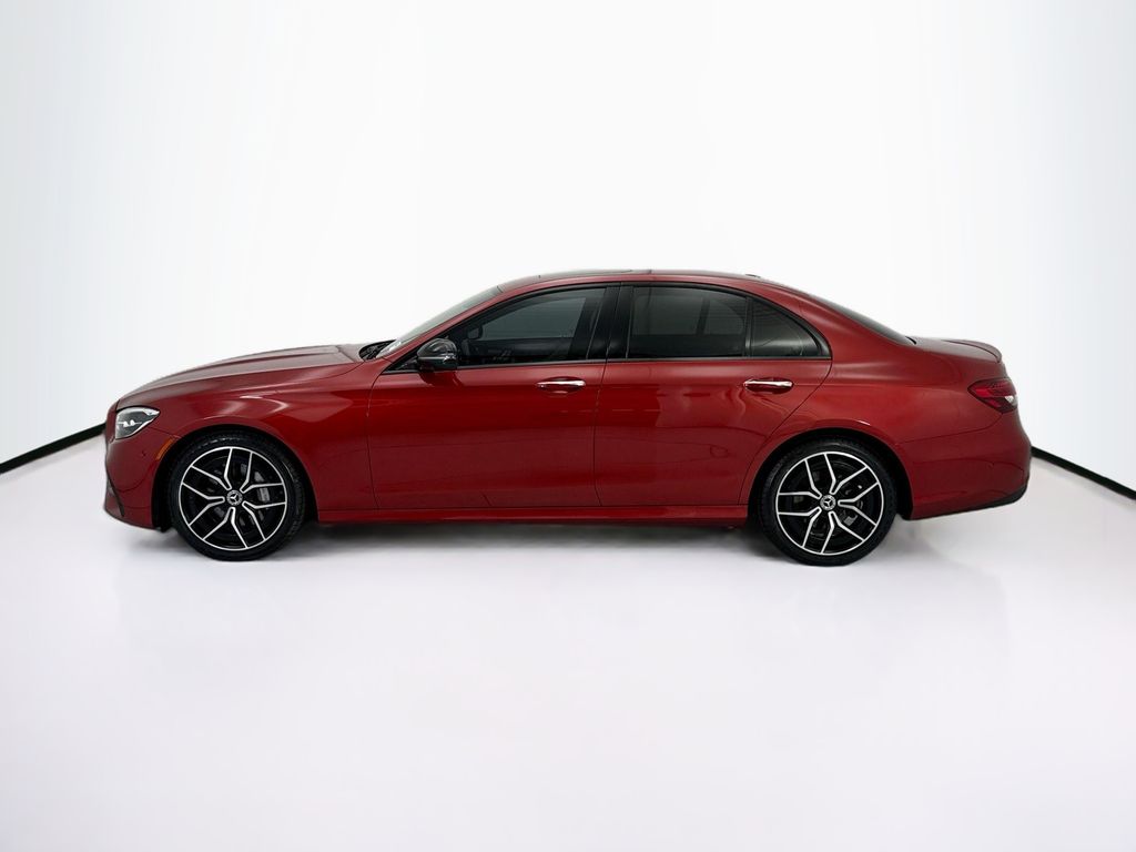 Thumbnail: 2022 Mercedes-Benz E-Class - 8