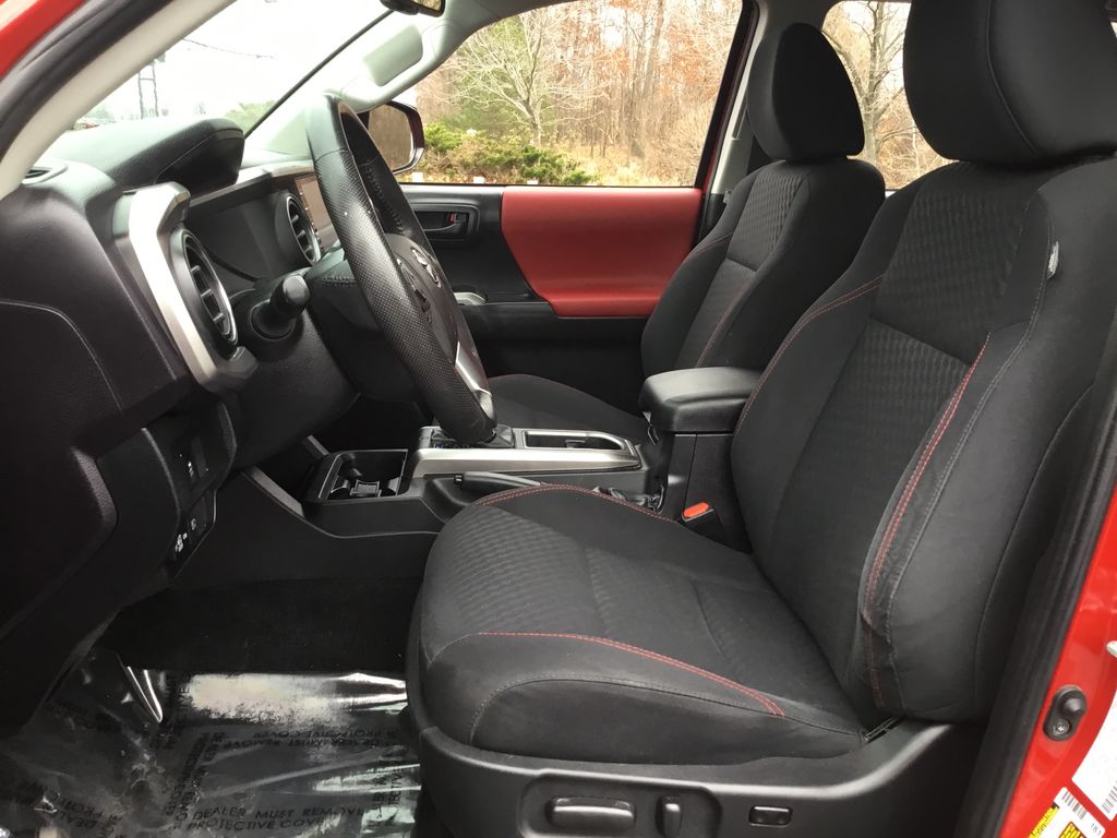 Thumbnail: 2023 Toyota Tacoma - 14