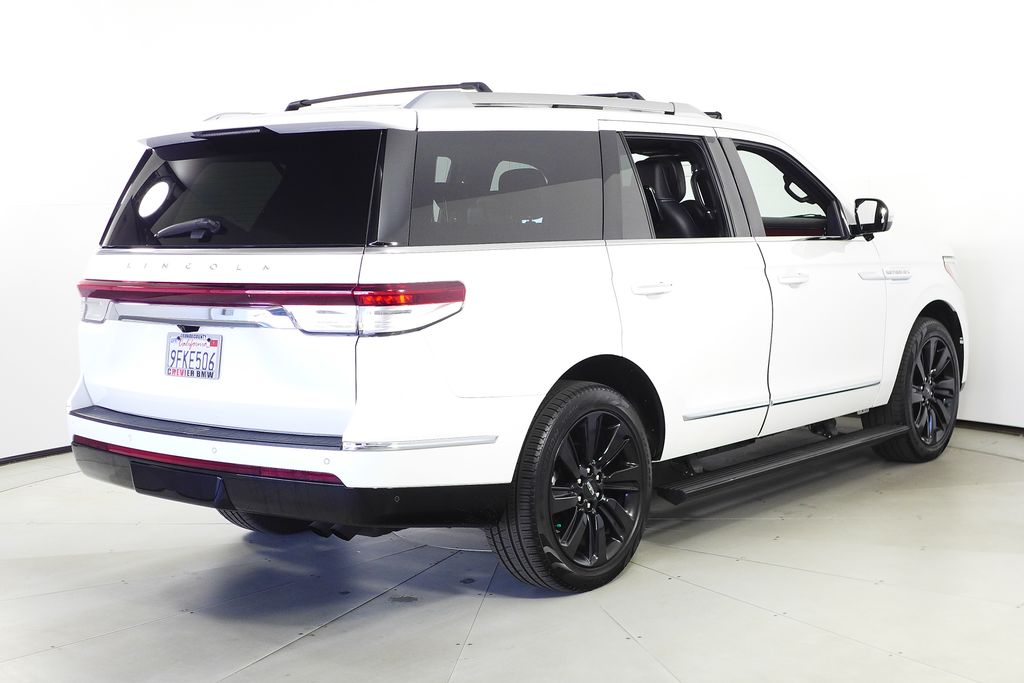 Thumbnail: 2023 Lincoln Navigator - 7