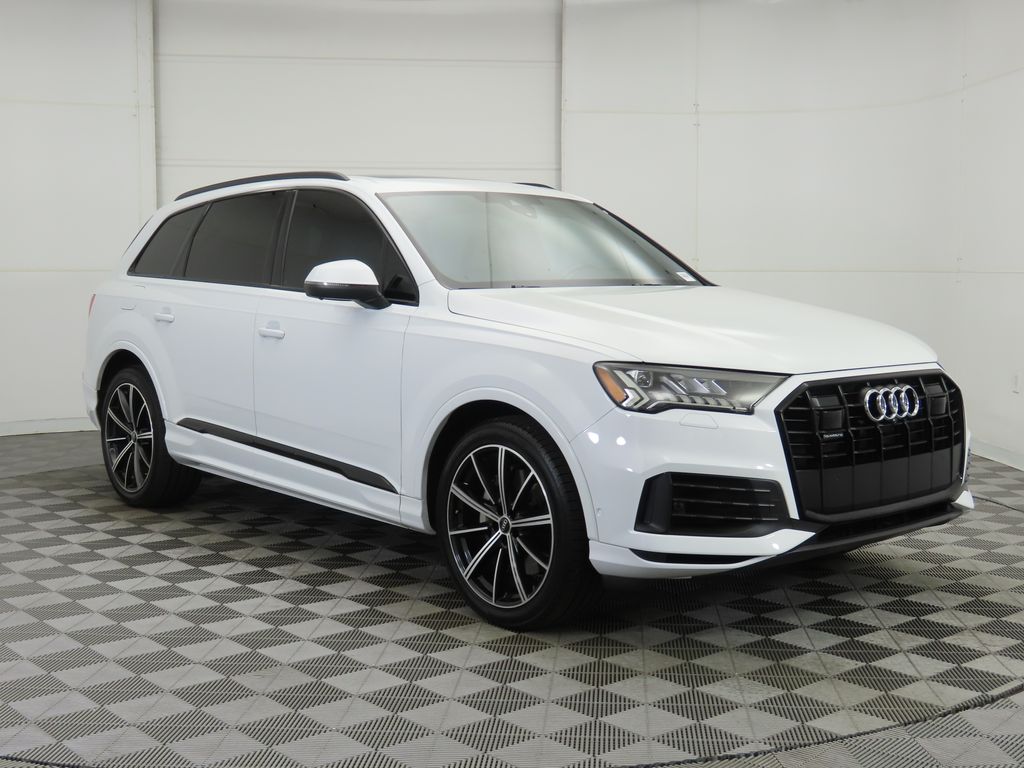 Thumbnail: 2021 Audi Q7 - 3
