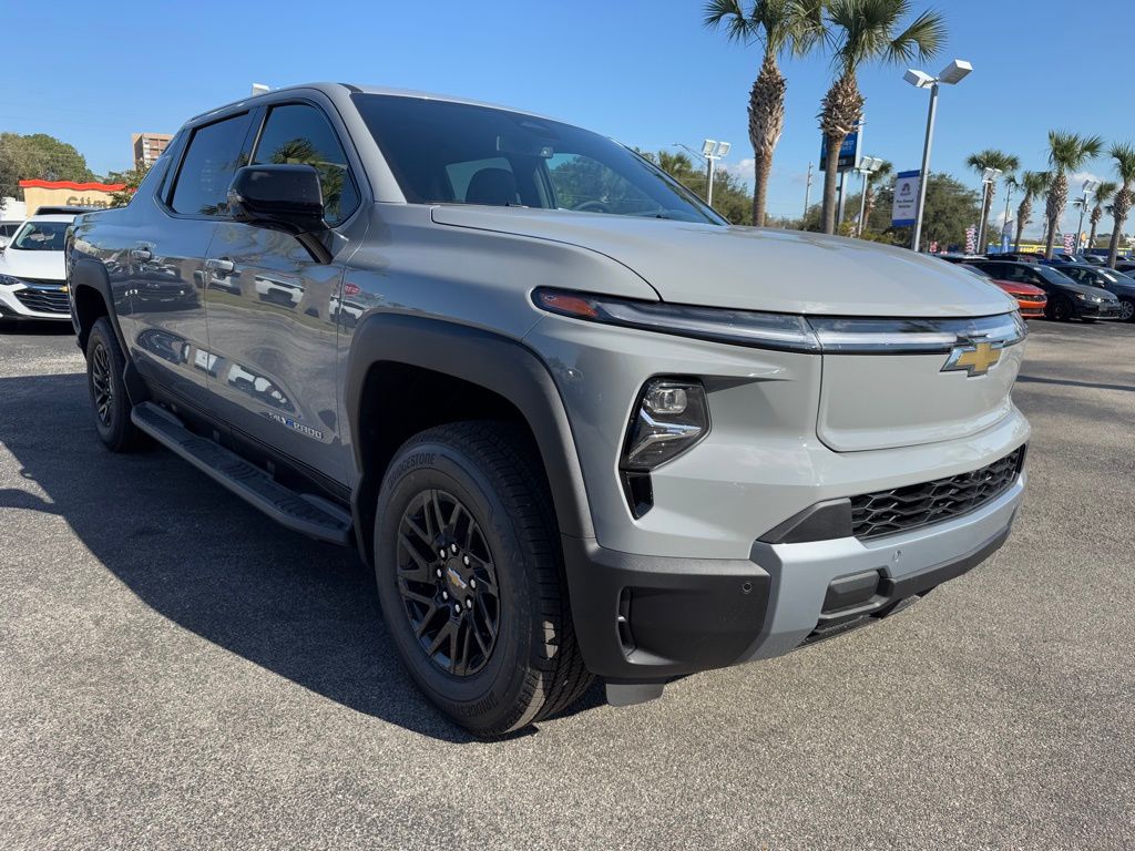 2025 Chevrolet Silverado EV  10