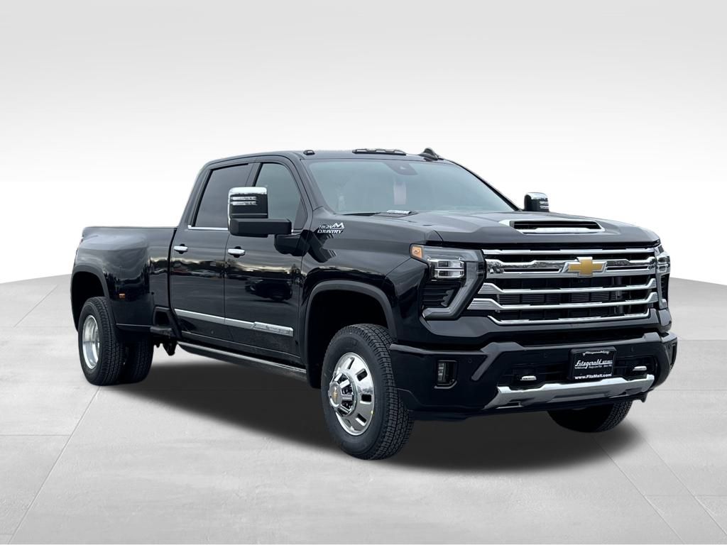 2026 Chevrolet Silverado 3500HD High Country's photo