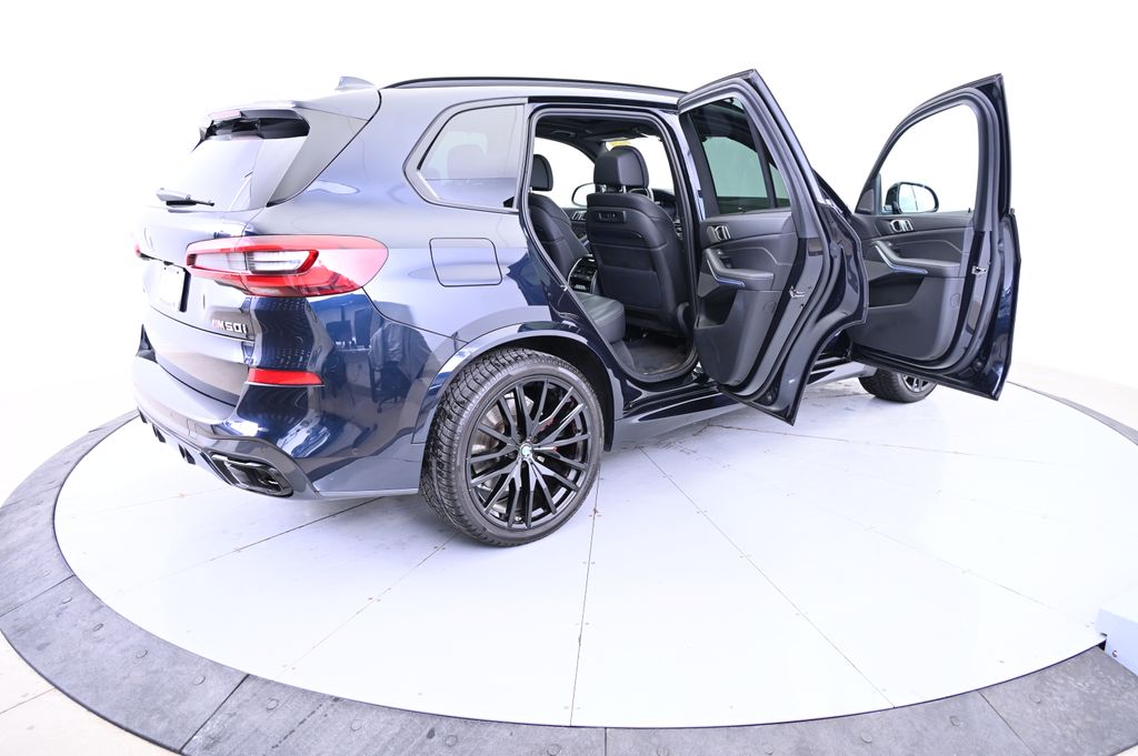 2022 BMW X5 M50i 13