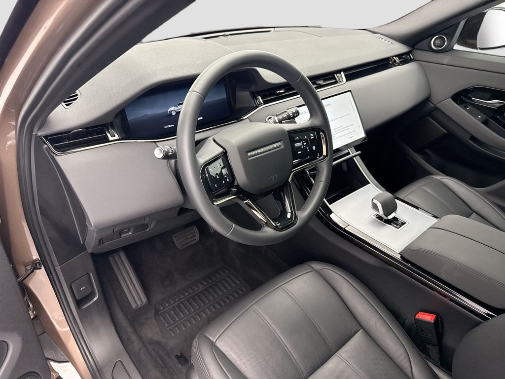 Thumbnail: 2025 Land Rover Range Rover Evoque - 9