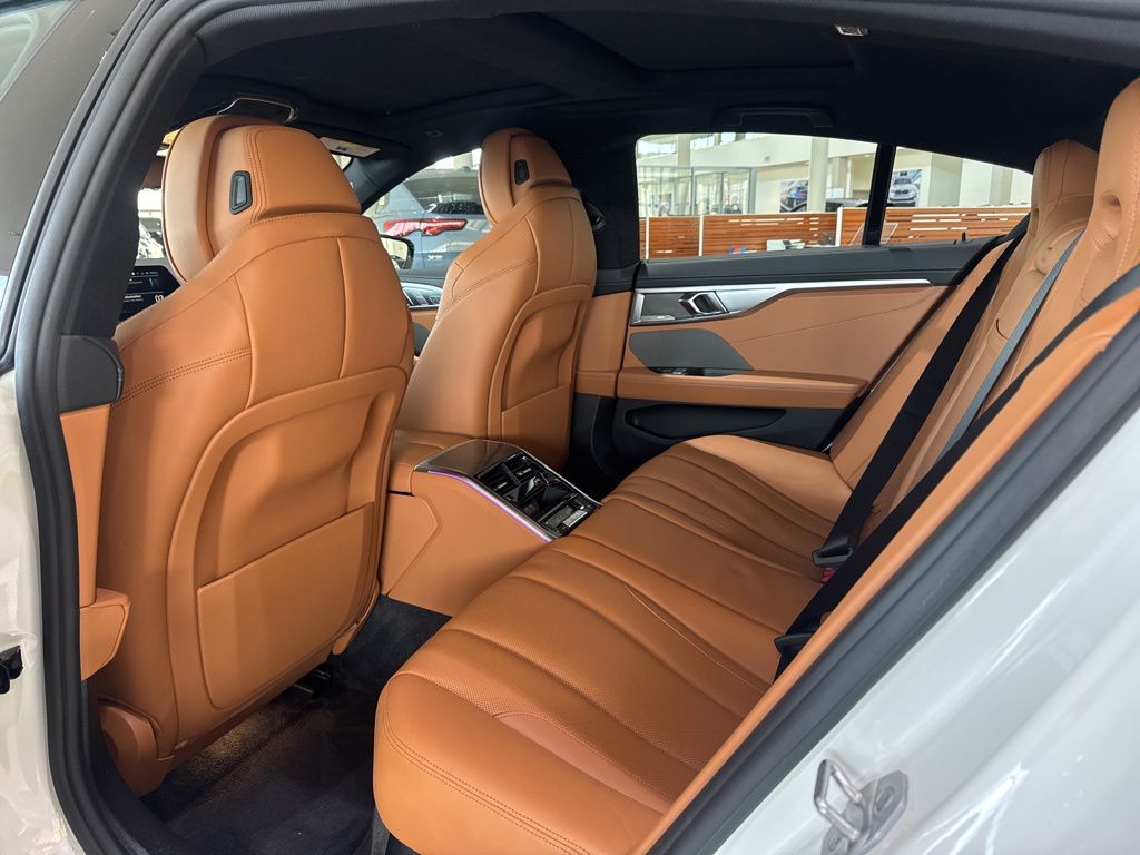 Thumbnail: 2022 BMW 8 Series - 24