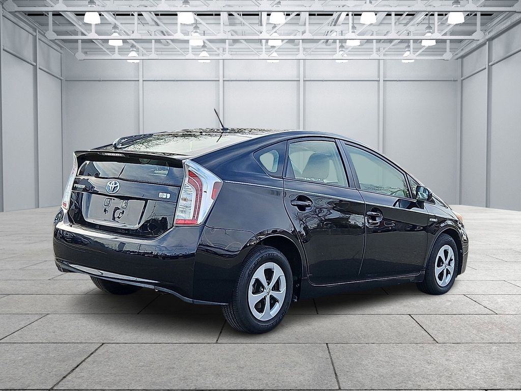 Thumbnail: 2014 Toyota Prius - 5