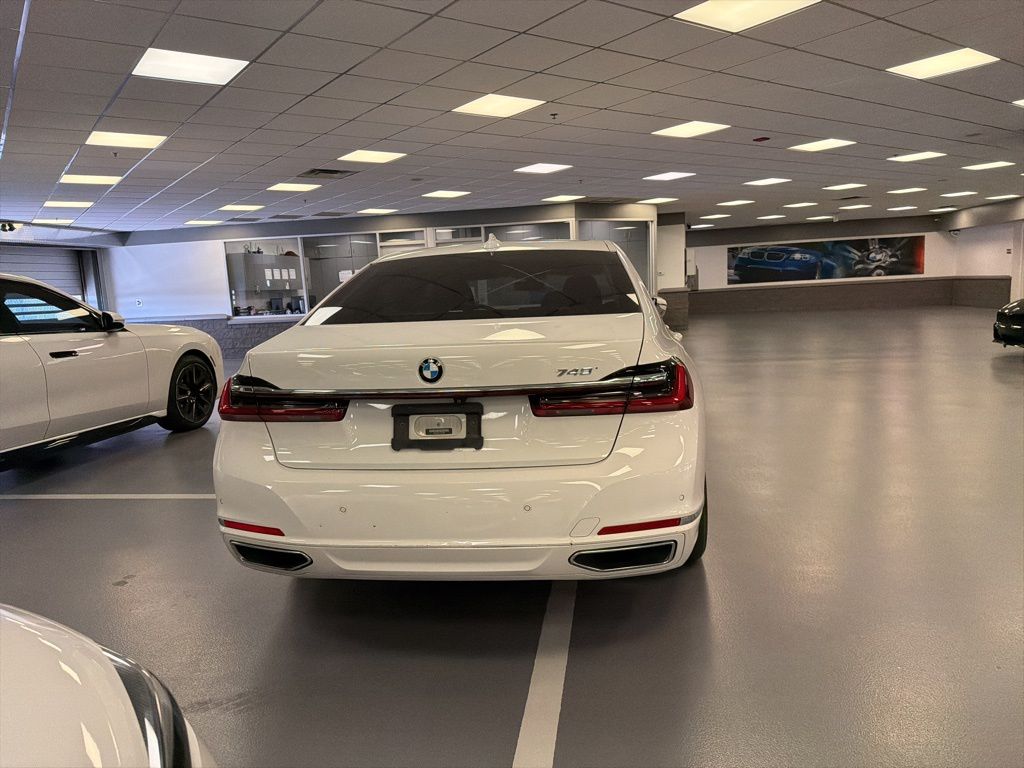 Thumbnail: 2020 BMW 7 Series - 6