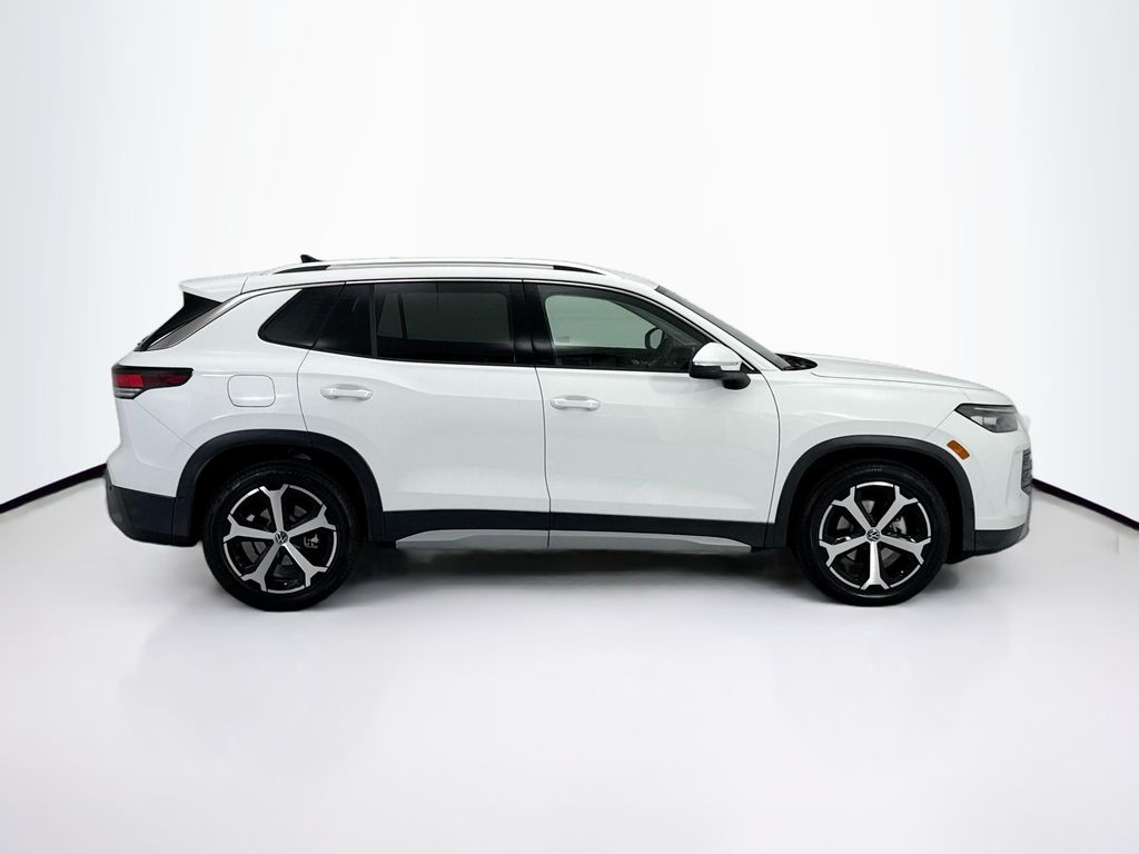 Thumbnail: 2026 Volkswagen Tiguan - 4
