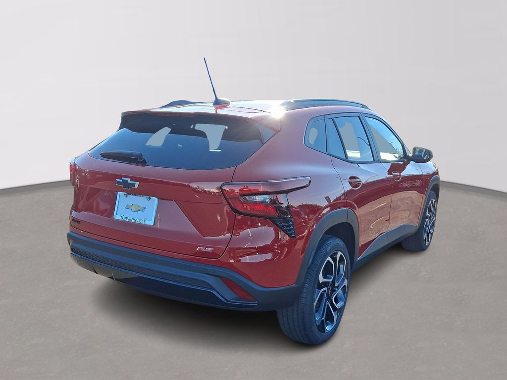 Thumbnail: 2026 Chevrolet Trax - 4