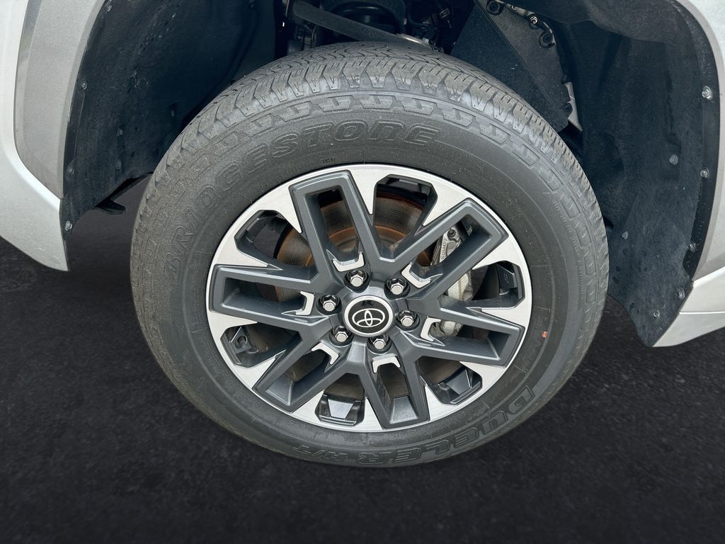 Thumbnail: 2024 Toyota Tundra - 10